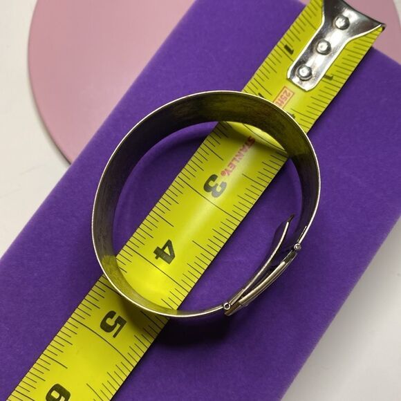 💛 Antique Silver Plated Buckle Butterfly Flower Bracelet - Picture 6 of 6